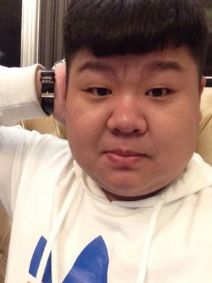 李东明