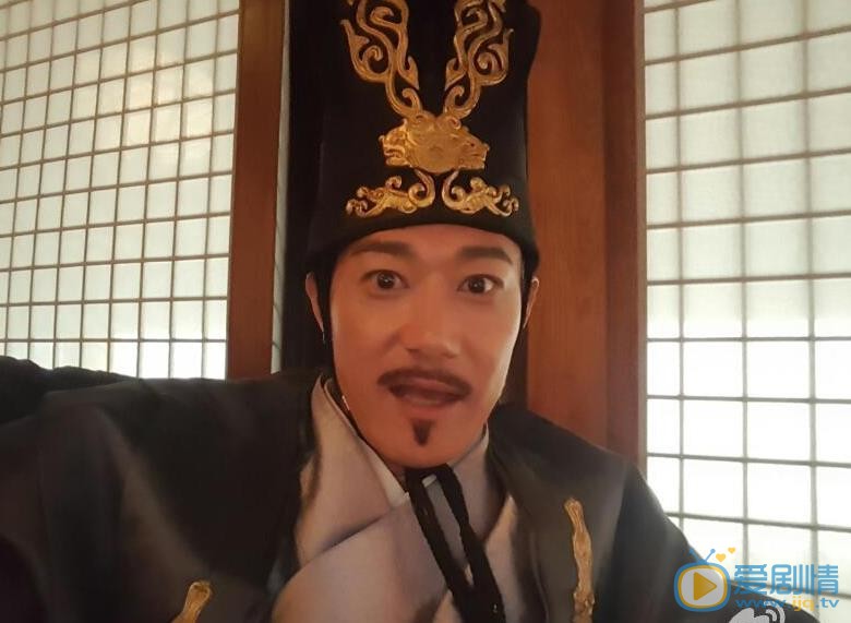 矢野浩二片场照 矢野浩二片场照