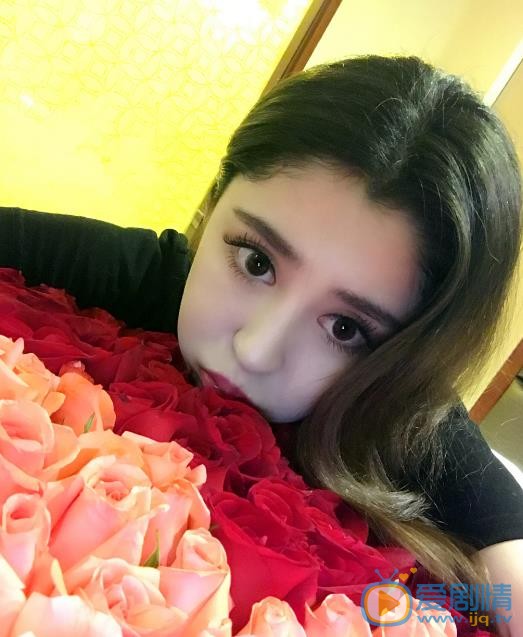 李心艾逗逼表情 李心艾高清写真_李心艾高清剧照