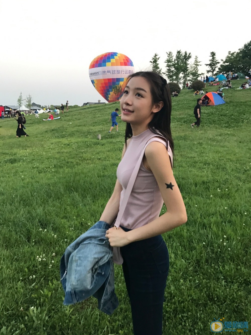张南旅行照 张南高清写真_张南高清剧照