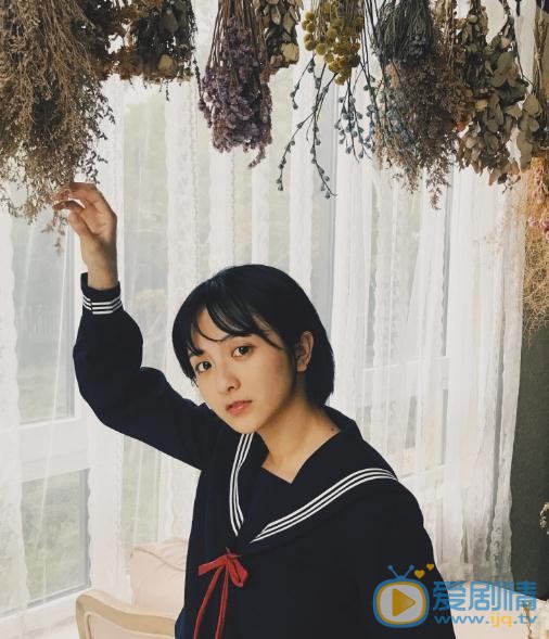 厉嘉琪制服写真 厉嘉琪高清写真_厉嘉琪高清剧照