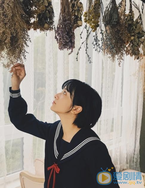 厉嘉琪制服写真 厉嘉琪高清写真_厉嘉琪高清剧照