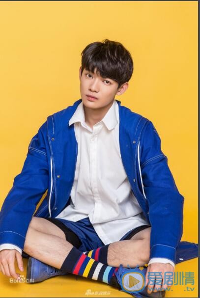 李逸男青春写真