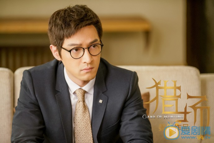  猎场中罗伊人和夏部长是什么关系，罗伊人是怎么成为罗总的?