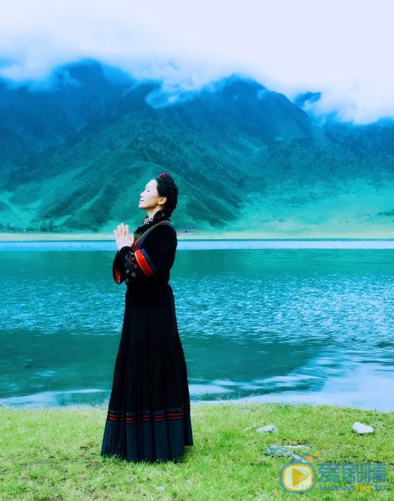 胡小庭《索玛花开》剧照 胡小庭高清写真_胡小庭高清剧照
