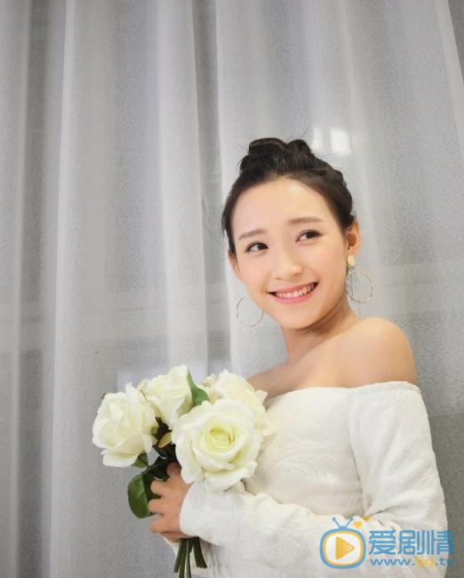 程慕轩性感照 程慕轩高清写真_程慕轩高清剧照