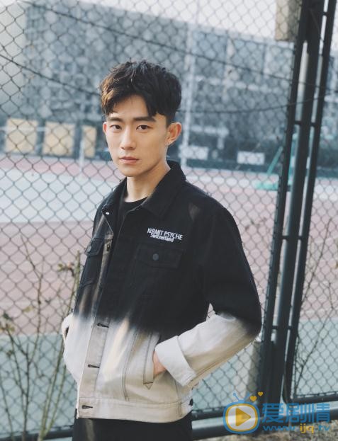 郑好街拍写真 郑好高清写真_郑好高清剧照