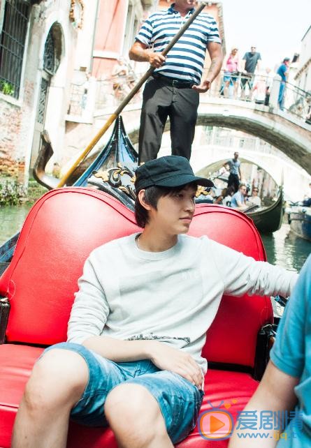 严禹豪旅游照 严禹豪高清写真_严禹豪高清剧照