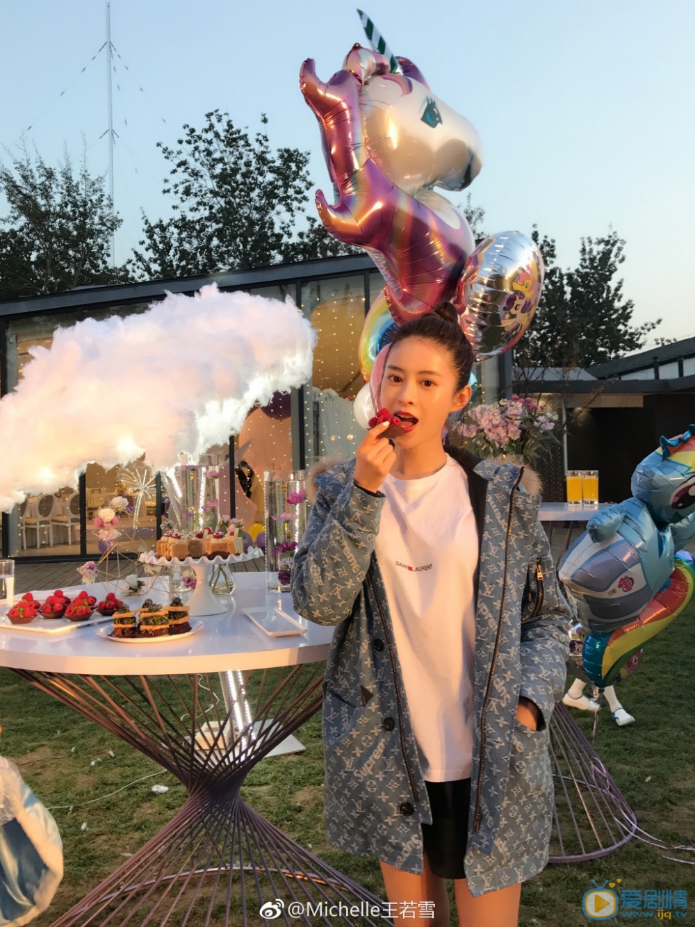 无法拥抱的你李蓝汐是谁演的？李蓝汐扮演者王若雪个人资料及生活写真照欣赏
