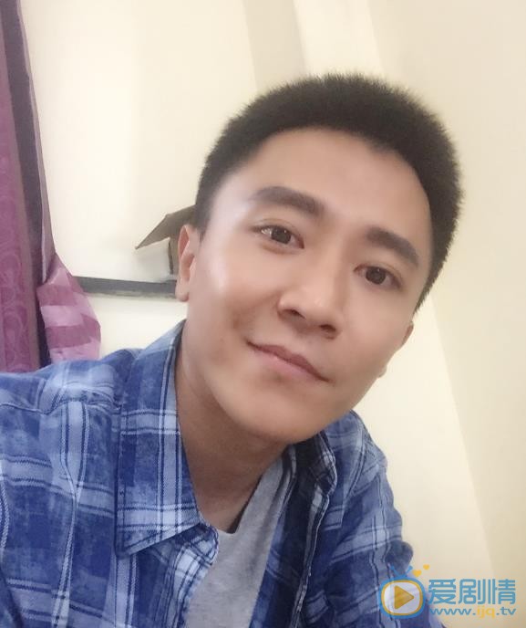 李冠明生活照