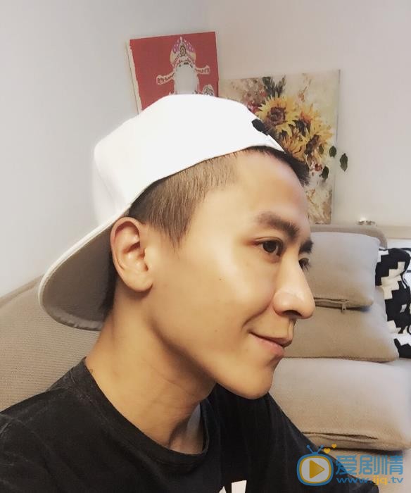 李冠明生活照 李冠明高清写真_李冠明高清剧照