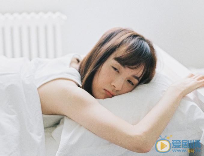 李依伊素颜背心写真 李依伊高清写真_李依伊高清剧照