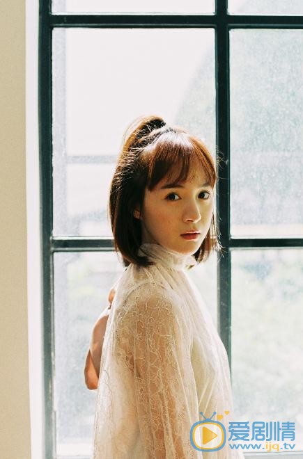 李依伊复古仙女写真 李依伊高清写真_李依伊高清剧照