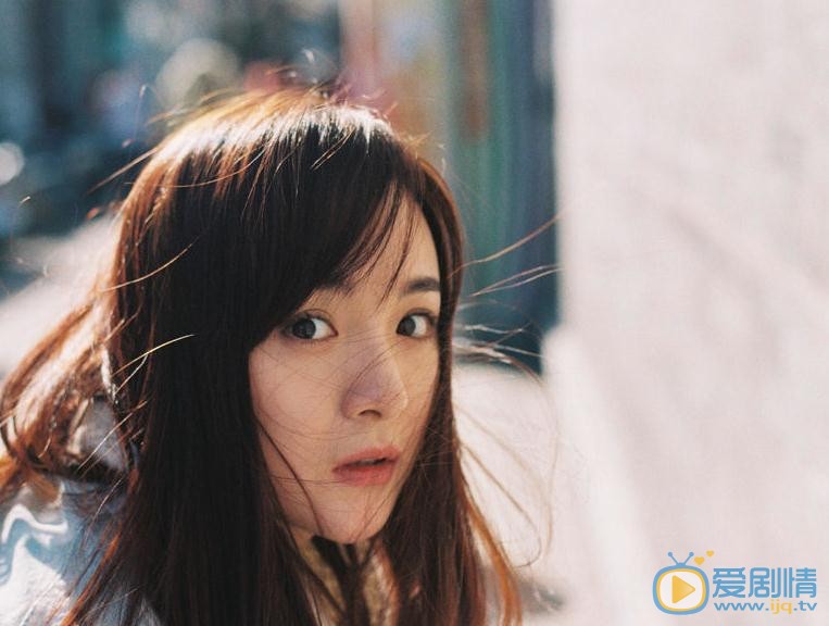 李依伊文艺气质写真 李依伊高清写真_李依伊高清剧照
