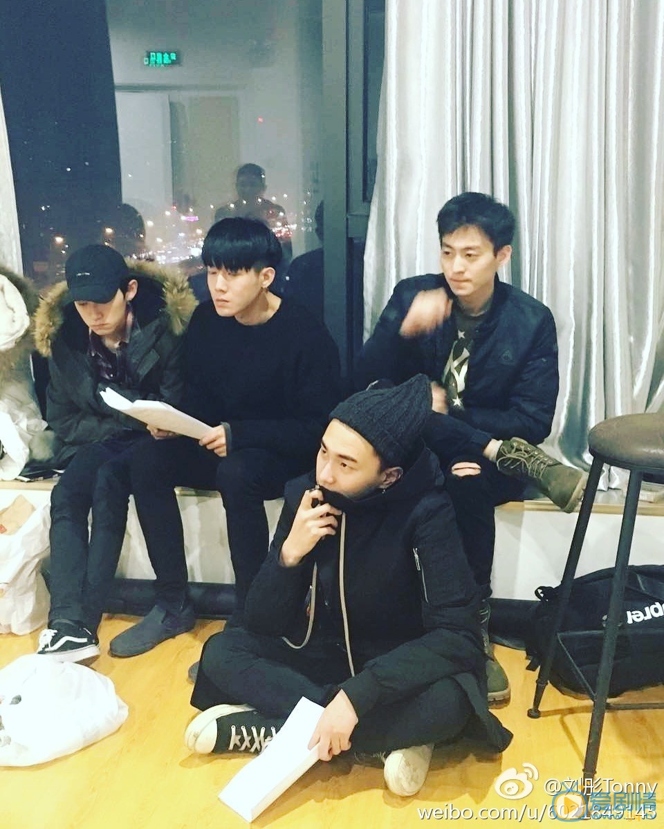 刘彤好友合照写真 刘彤高清写真_刘彤高清剧照