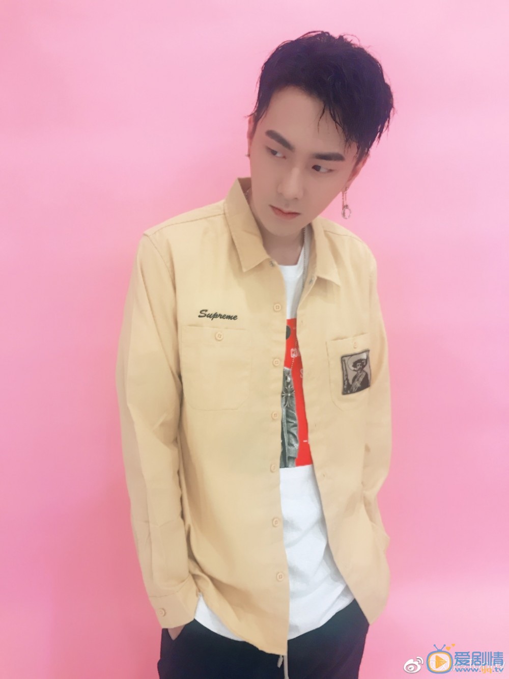 刘彤街拍照写真 刘彤高清写真_刘彤高清剧照