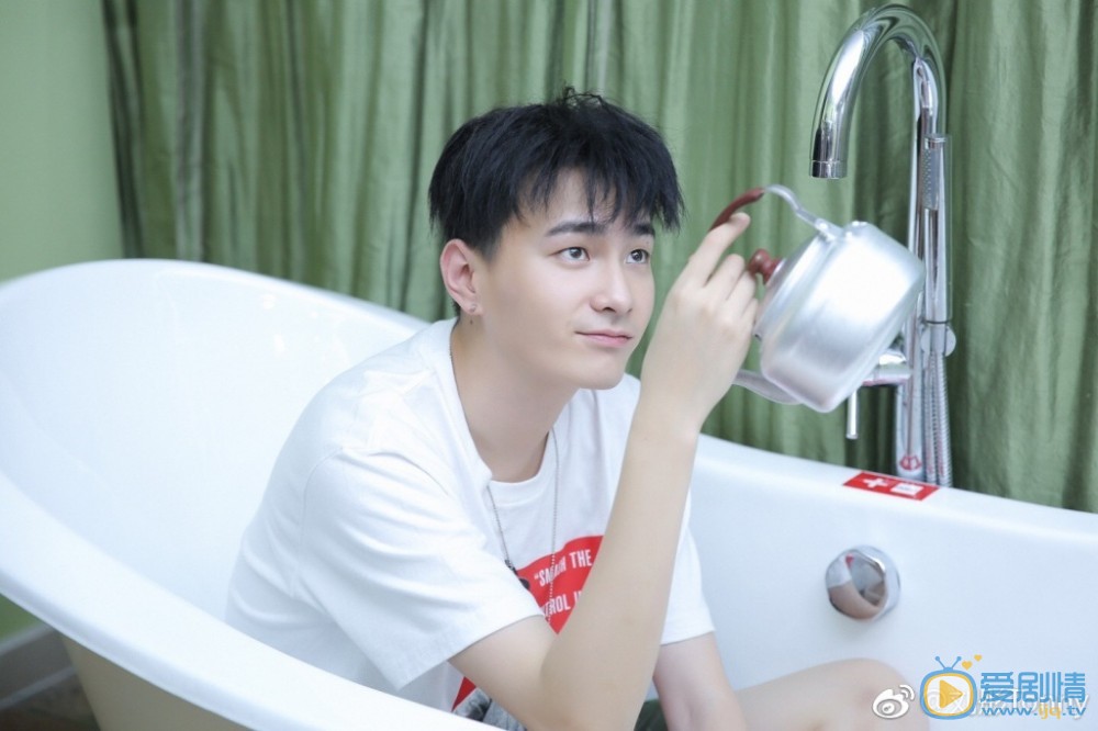 刘彤青春写真 刘彤高清写真_刘彤高清剧照