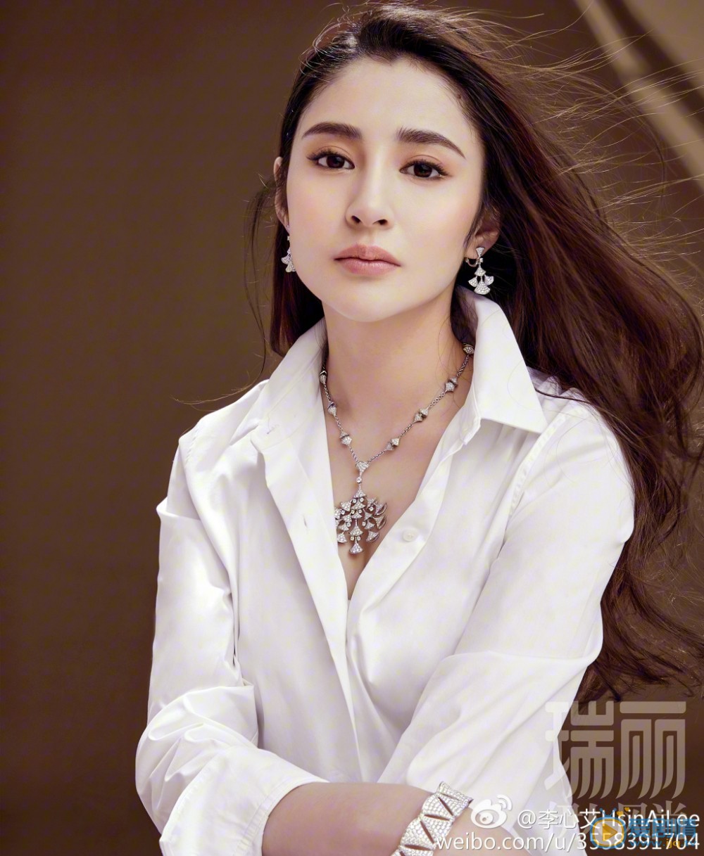 花谢花飞花满天倾城公主是谁演的？倾城公主扮演者李心艾个人资料及生活写真照欣赏