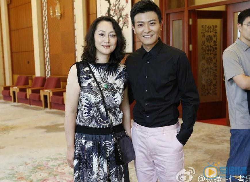杨铮活动照 杨铮高清写真_杨铮高清剧照