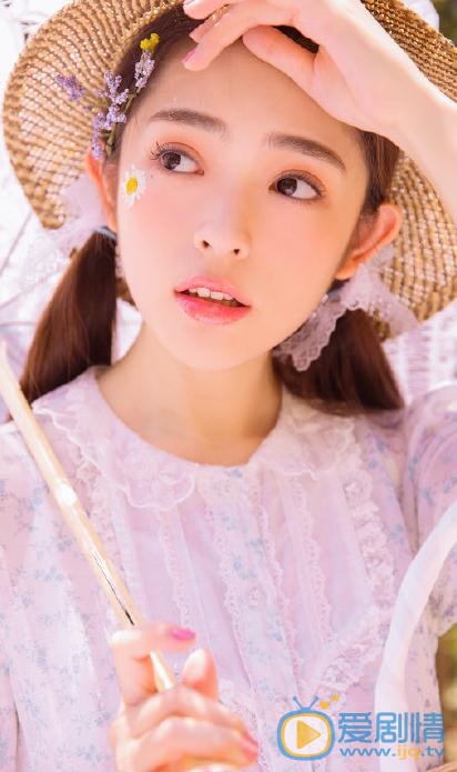 张鹤怡夏日写真 张鹤怡高清写真_张鹤怡高清剧照