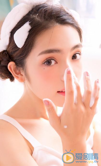 张鹤怡夏日写真 张鹤怡高清写真_张鹤怡高清剧照