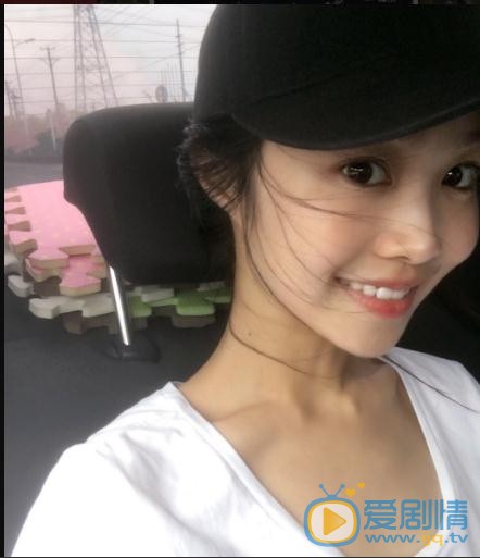 李君婕俏丽写真 李君婕高清写真_李君婕高清剧照