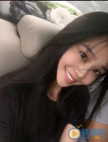 李君婕俏丽写真 李君婕高清写真_李君婕高清剧照