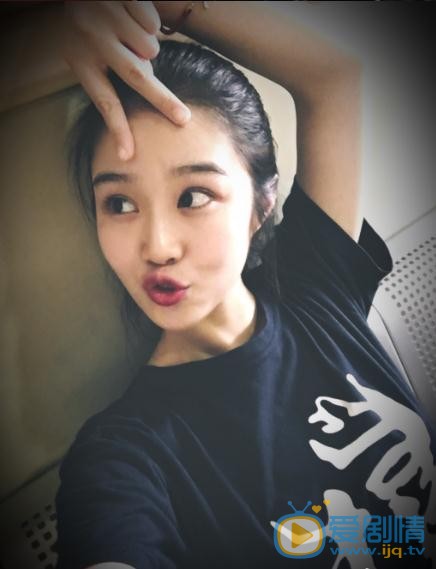 李君婕俏丽写真 李君婕高清写真_李君婕高清剧照