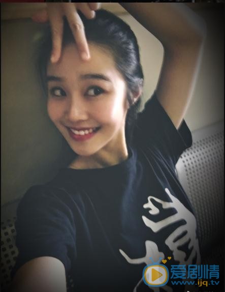 李君婕俏丽写真 李君婕高清写真_李君婕高清剧照