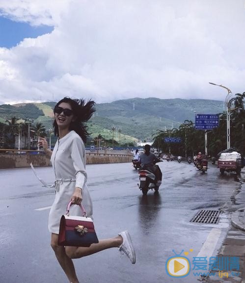 奚美丽生活照 奚美丽高清写真_奚美丽高清剧照
