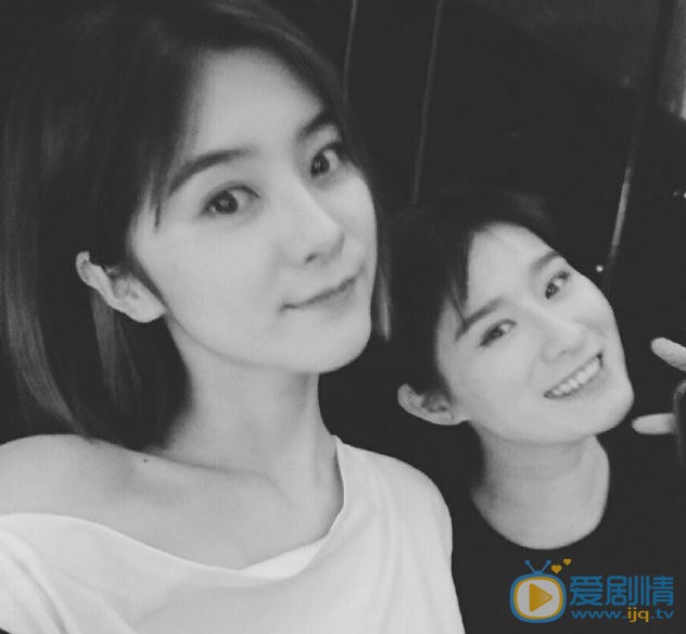 奚美丽与人合照 奚美丽高清写真_奚美丽高清剧照