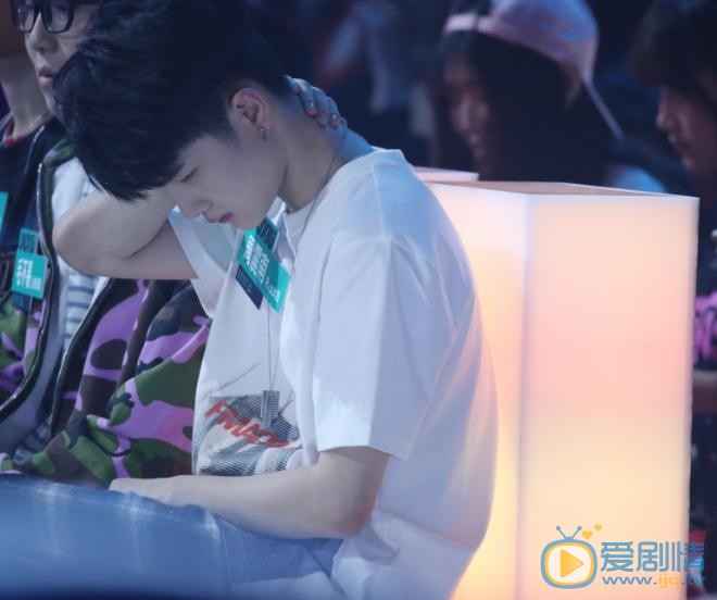 周震南帅气写真 周震南高清写真_周震南高清剧照