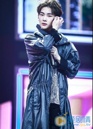 周震南演唱会写真 周震南高清写真_周震南高清剧照