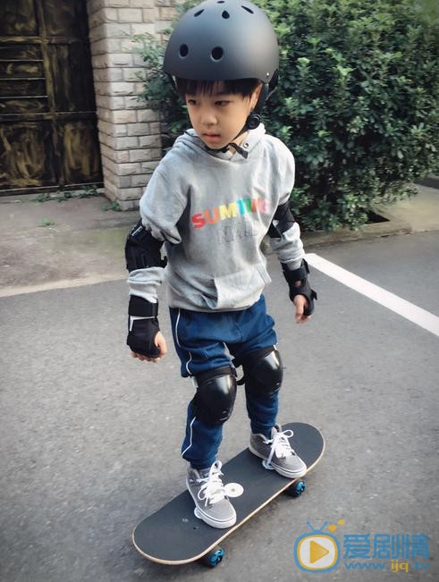 韩昊霖生活照 韩昊霖高清写真_韩昊霖高清剧照