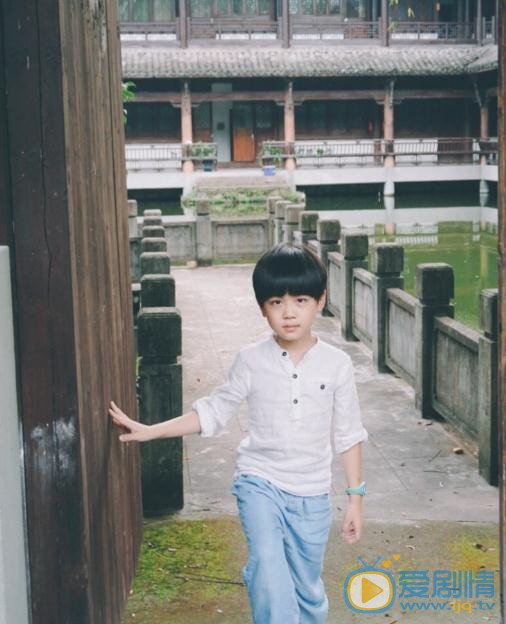 韩昊霖街拍写真 韩昊霖高清写真_韩昊霖高清剧照