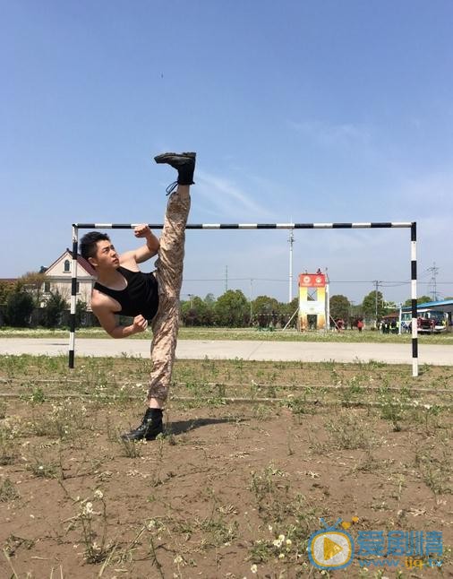 王鑫片场照 王鑫高清写真_王鑫高清剧照
