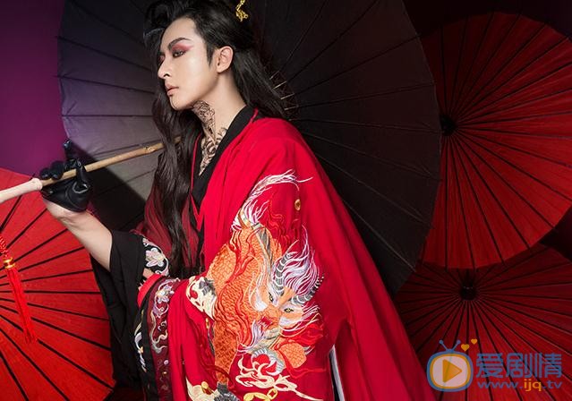 李孟羲红色写真 李孟羲高清写真_李孟羲高清剧照