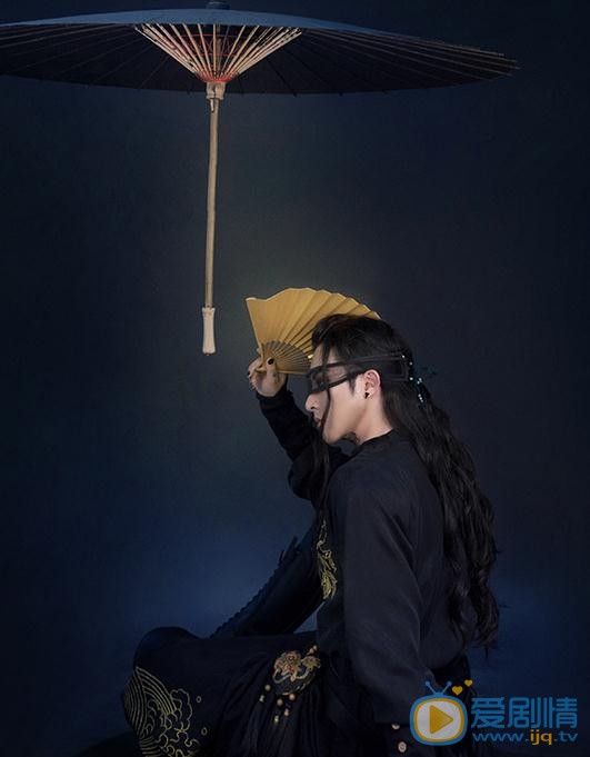 李孟羲黑色写真 李孟羲高清写真_李孟羲高清剧照