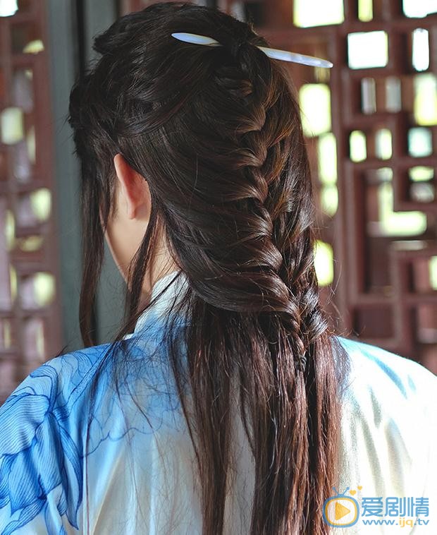 李孟羲蓝色写真 李孟羲高清写真_李孟羲高清剧照