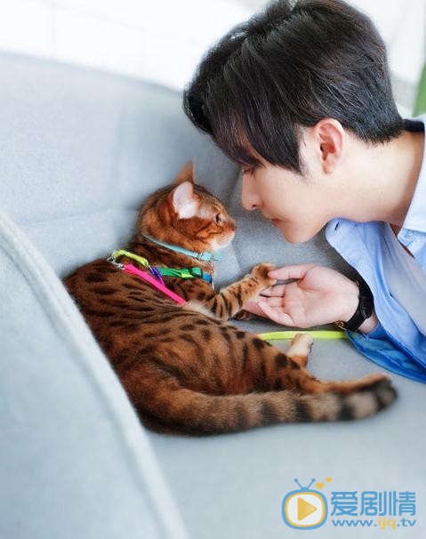 李孟羲生活照 李孟羲高清写真_李孟羲高清剧照