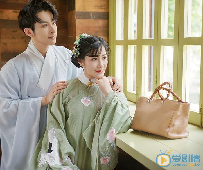 李孟羲母子写真 李孟羲高清写真_李孟羲高清剧照