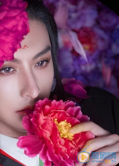 李孟羲浮影流花写真 李孟羲高清写真_李孟羲高清剧照