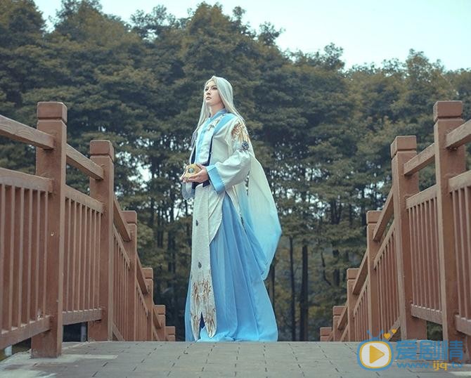 李孟羲面具写真 李孟羲高清写真_李孟羲高清剧照