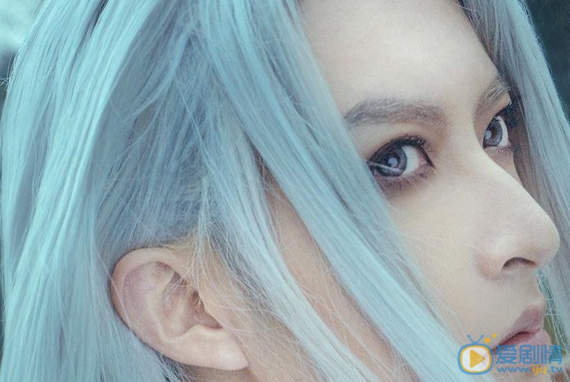 李孟羲面具写真 李孟羲高清写真_李孟羲高清剧照