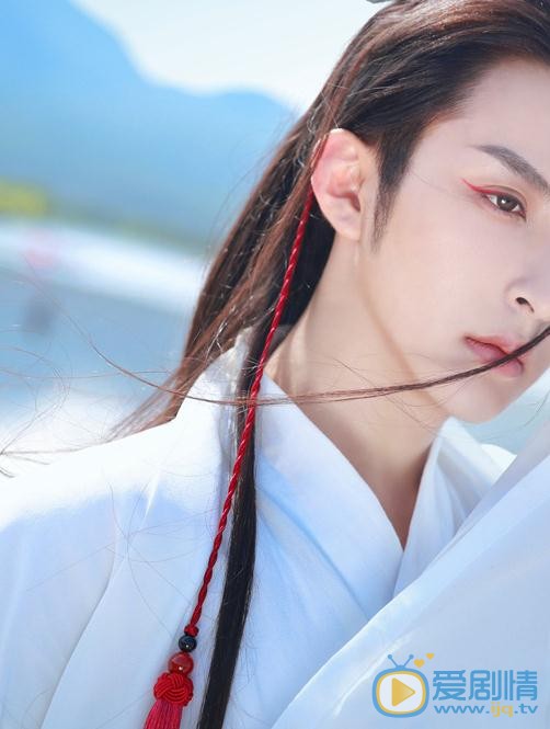 李孟羲白色写真 李孟羲高清写真_李孟羲高清剧照
