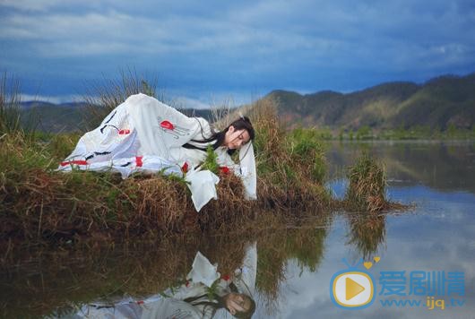 李孟羲白色写真 李孟羲高清写真_李孟羲高清剧照