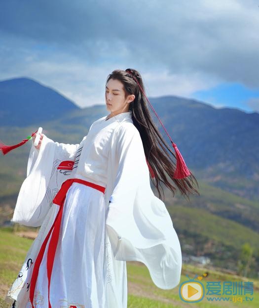 李孟羲白色写真 李孟羲高清写真_李孟羲高清剧照