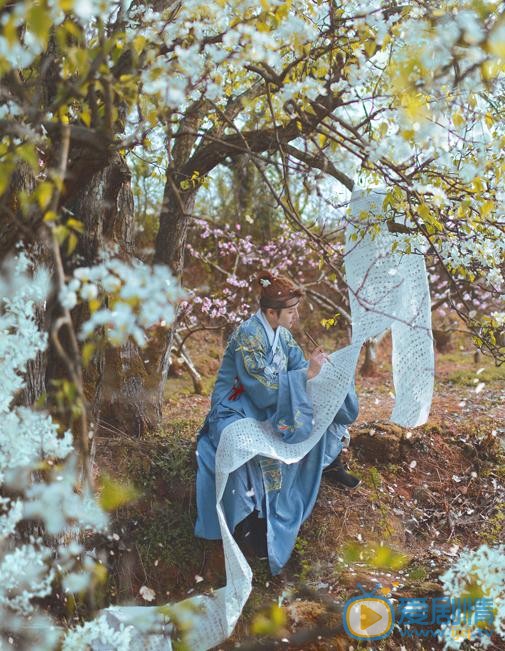 李孟羲桃花写真 李孟羲高清写真_李孟羲高清剧照