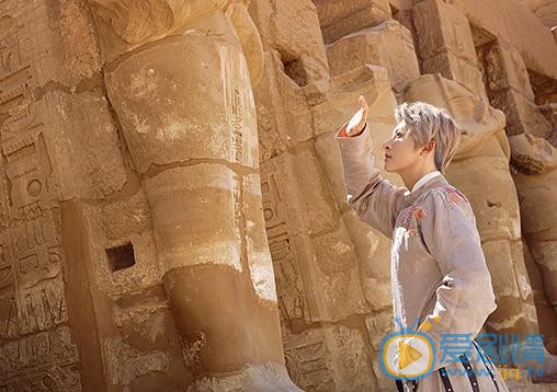 李孟羲建筑风写真 李孟羲高清写真_李孟羲高清剧照