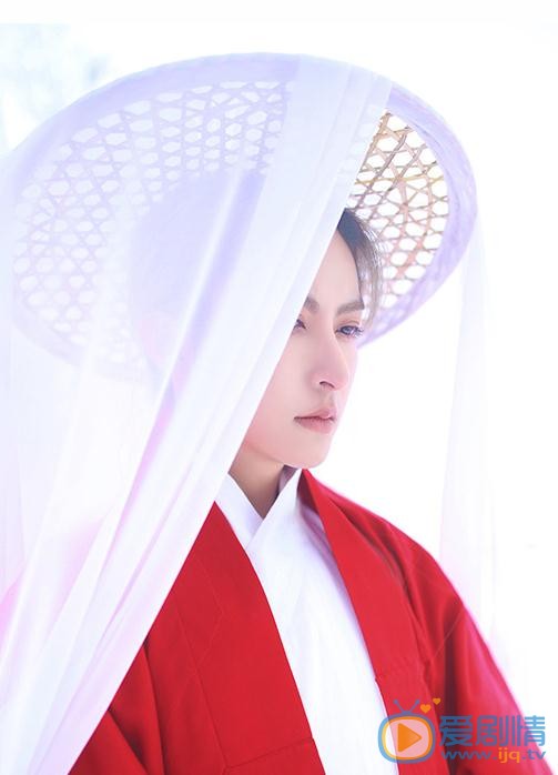 李孟羲红色写真 李孟羲高清写真_李孟羲高清剧照